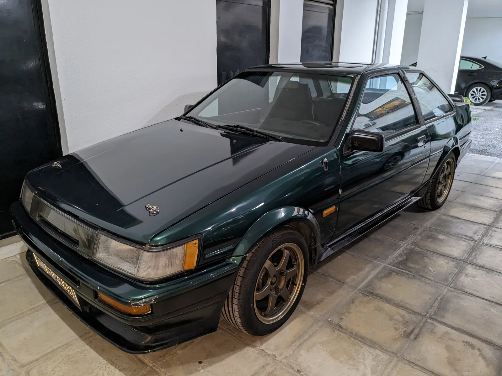 AE86 Levin ตัวถังคูเป้สองประตู สีเขียวเข้ม ล้อสีบรอนซ์ อีกบอดี้ที่ควรรู้จัก