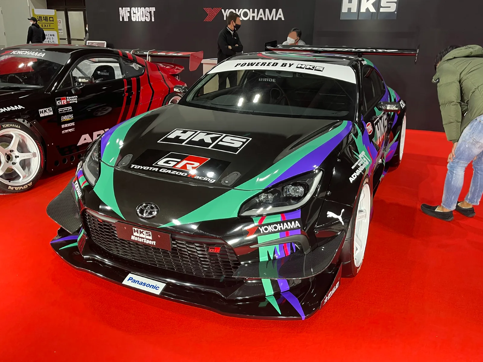 รถโชว์ HKS Toyota GR86 ลายสำนัก HKS มุมหน้า ในงาน Osaka Auto Messe 2022